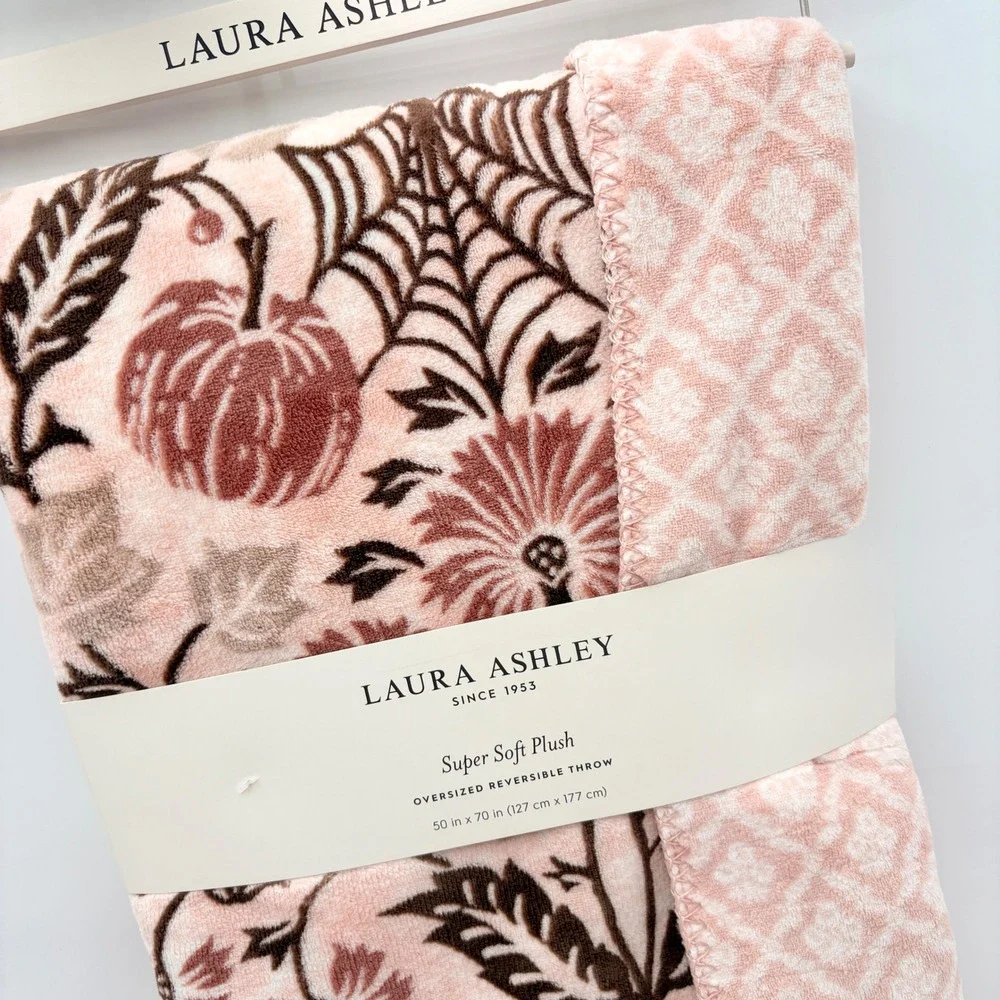 Laura‎ Ashley Oversized Reversible Throw Blanket Pink Floral Halloween Spiders